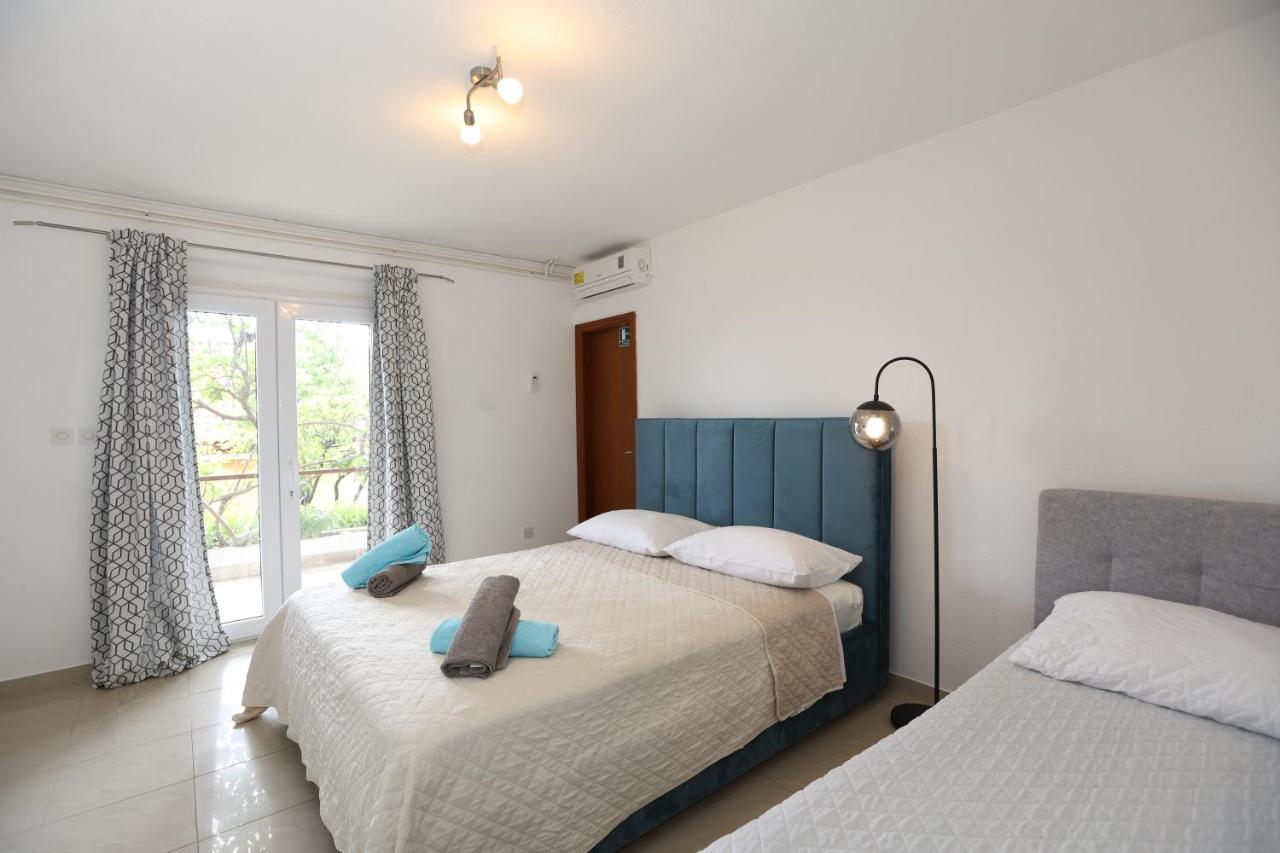 Apartments Mare Brela Exterior photo