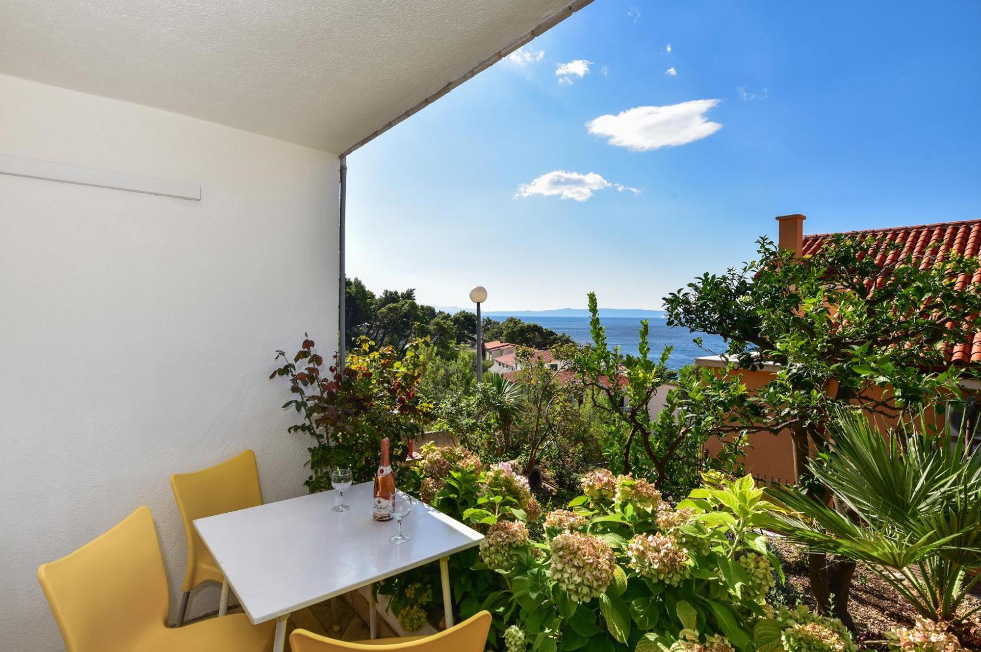 Apartments Mare Brela Exterior photo