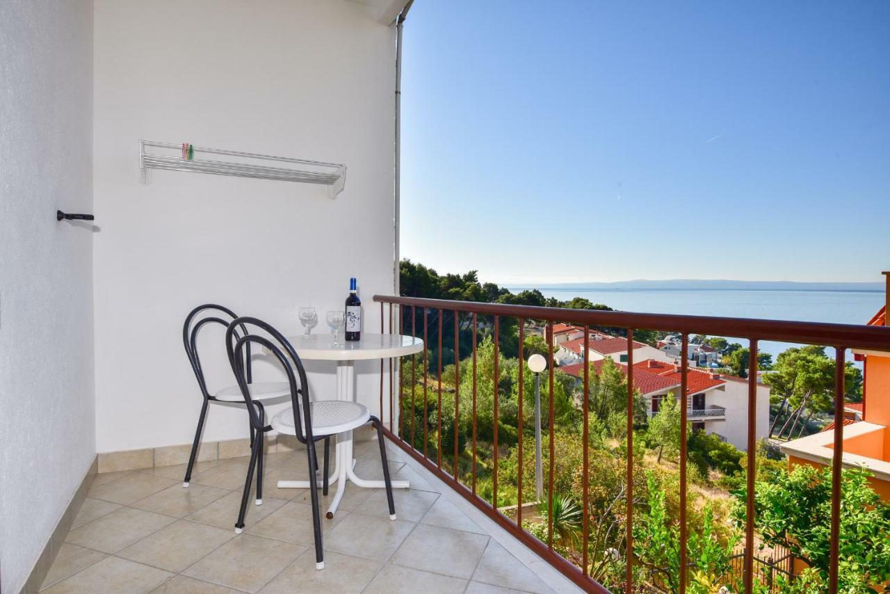Apartments Mare Brela Exterior photo